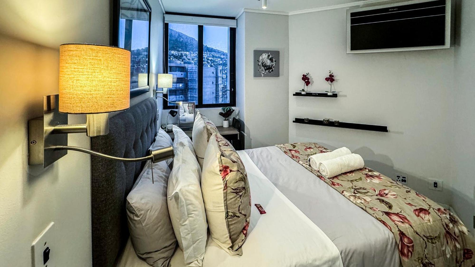 Flamingo Sea Point Sea View Luxury Best Position 1 Bedroom Apartment Queen Size Bed & Inverter For Tv Kapsztad Zewnętrze zdjęcie
